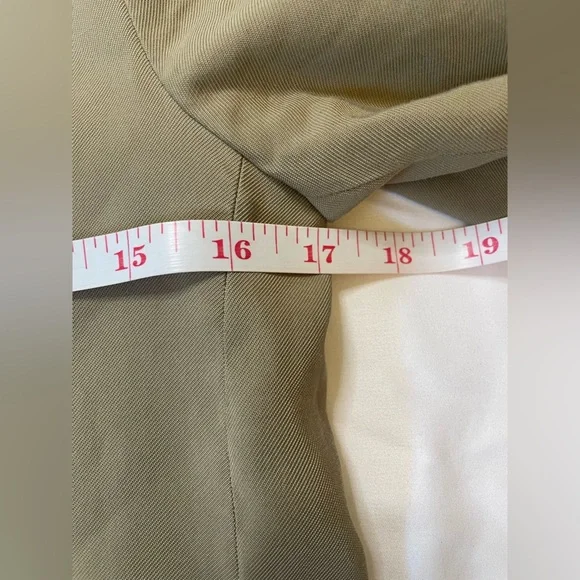 H&M size XXXS olive green blazer - Picture 7 of 7